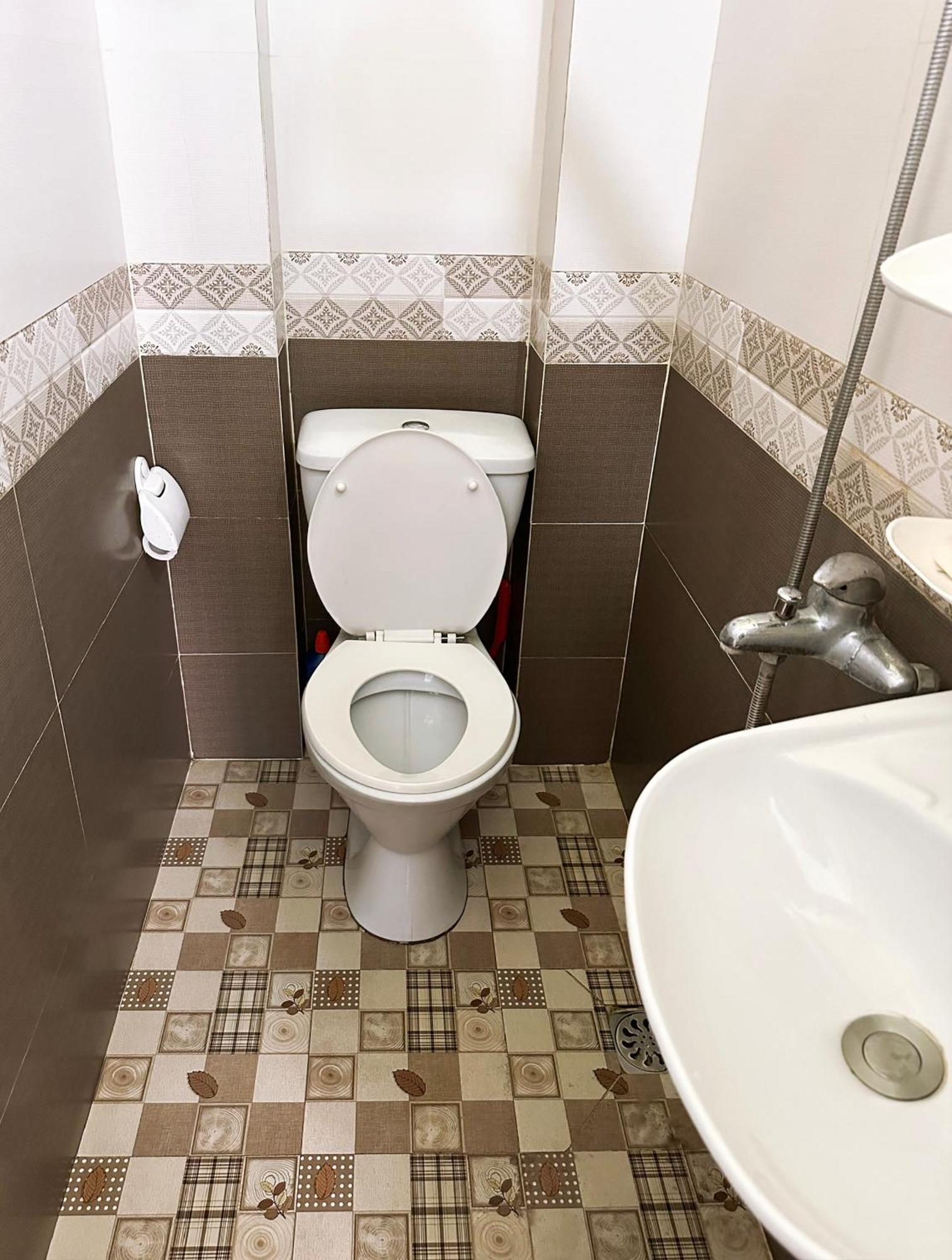 Nha Nghi 14 Nguyen Quyen Homestay Hanoi